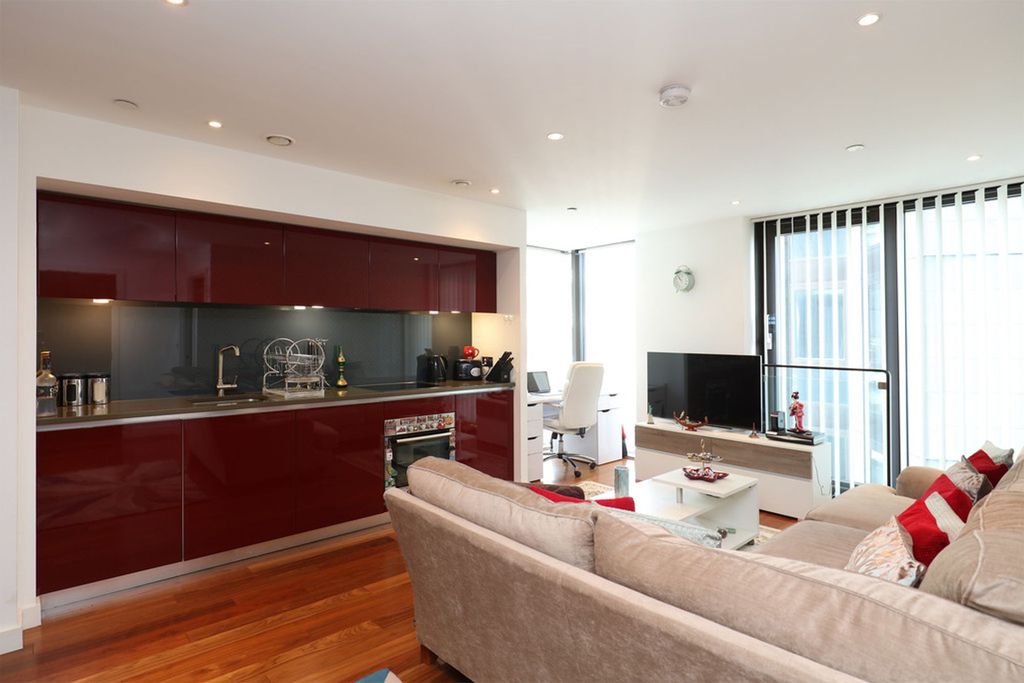 Property photo 1 of 8