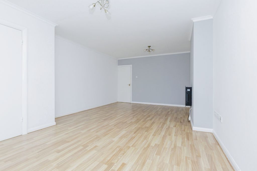 Property photo 3 of 14 Photography