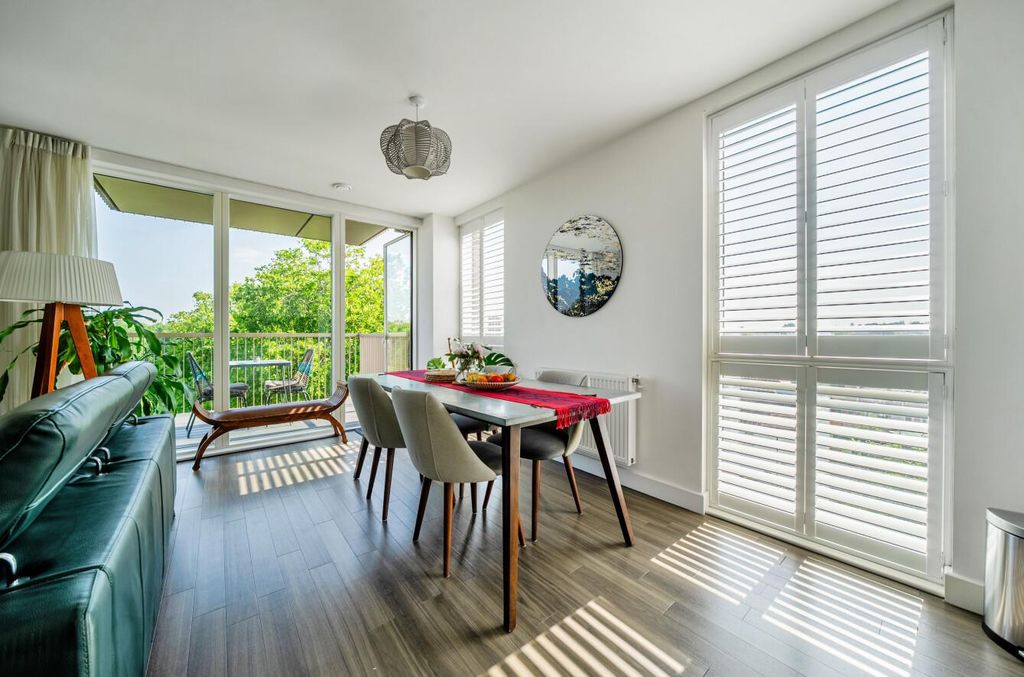 Property photo 1 of 13 Dining Area.Jpg