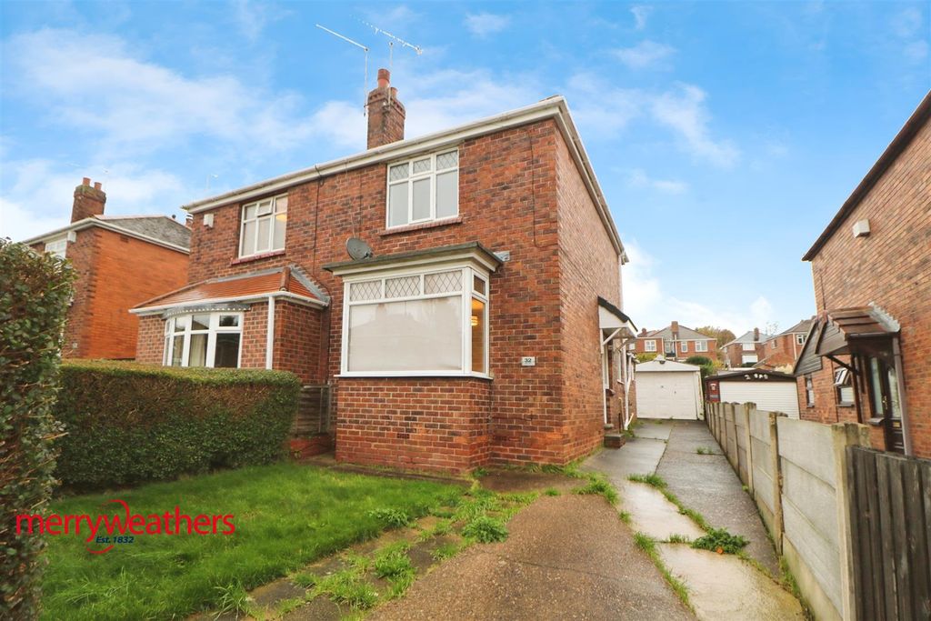 Property photo 1 of 10 External