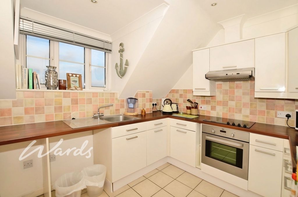 Property photo 2 of 9 4F0Ceef8-Kitchen.