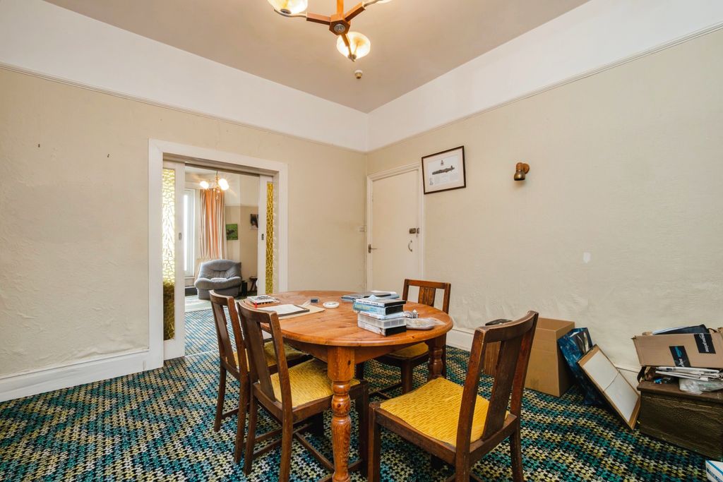 Property photo 3 of 18 Photography