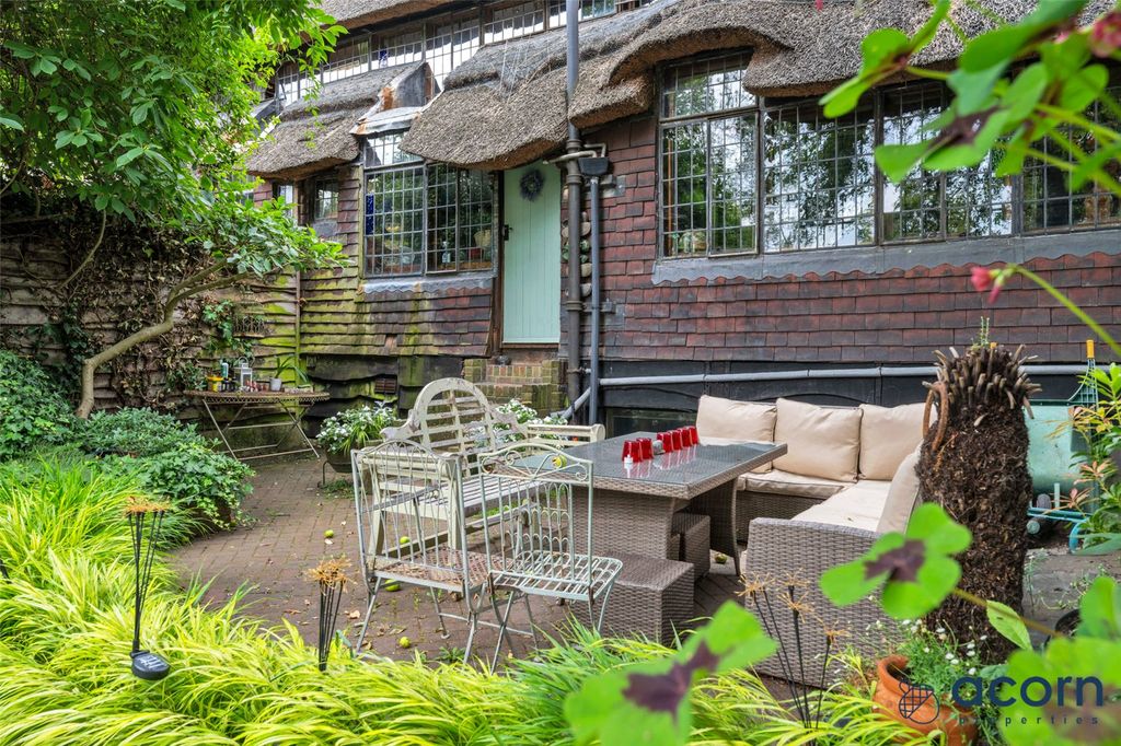 Property photo 2 of 28 Picture No. 29