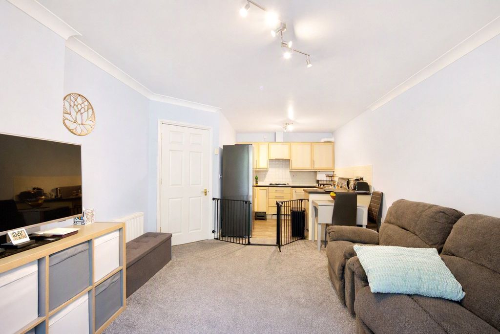 Property photo 2 of 16 Open Plan Living