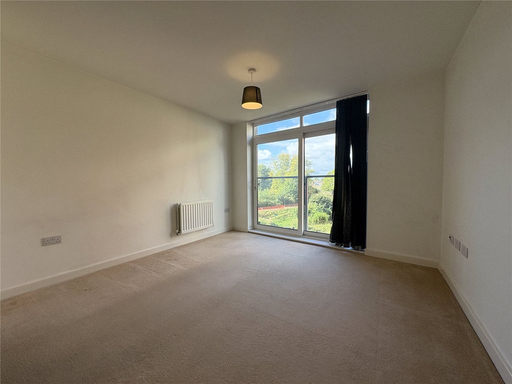 Property photo 2 of 8 Picture No. 02