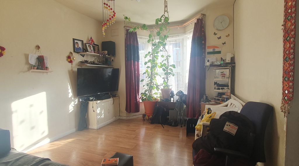 Property photo 2 of 4