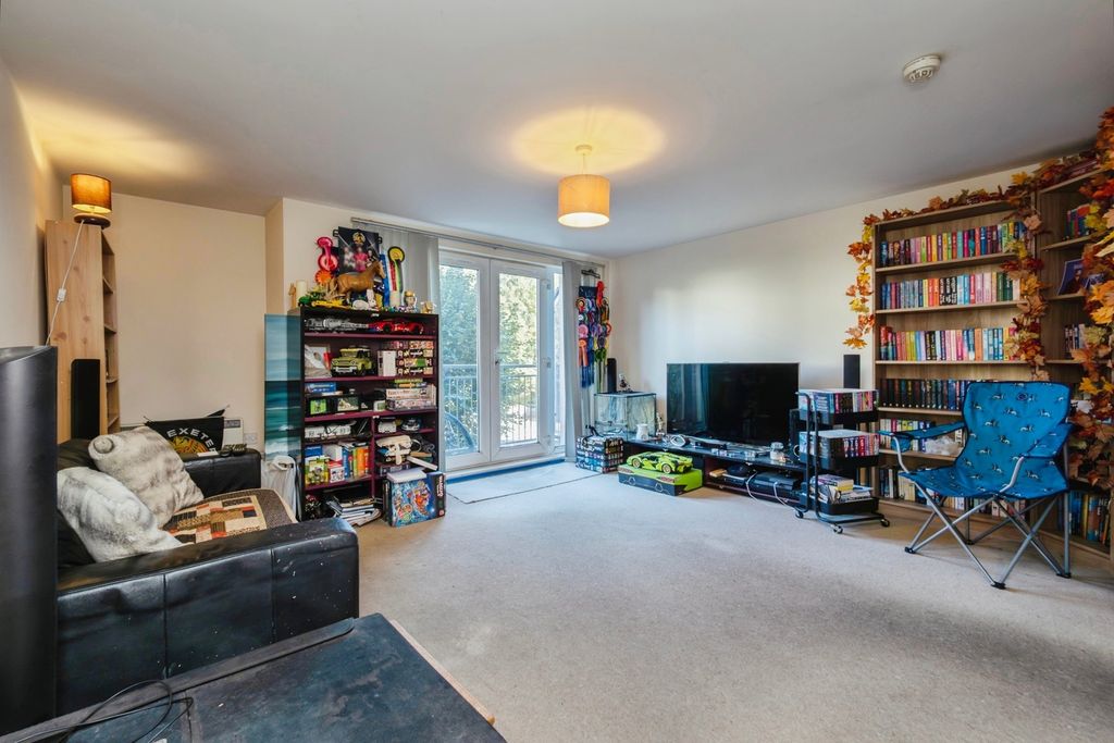 Property photo 2 of 15 Photo