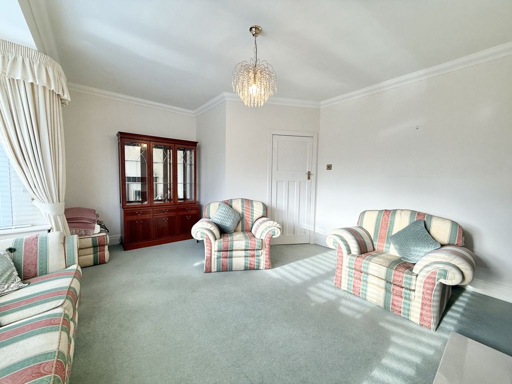 Property photo 3 of 16 Img_9182