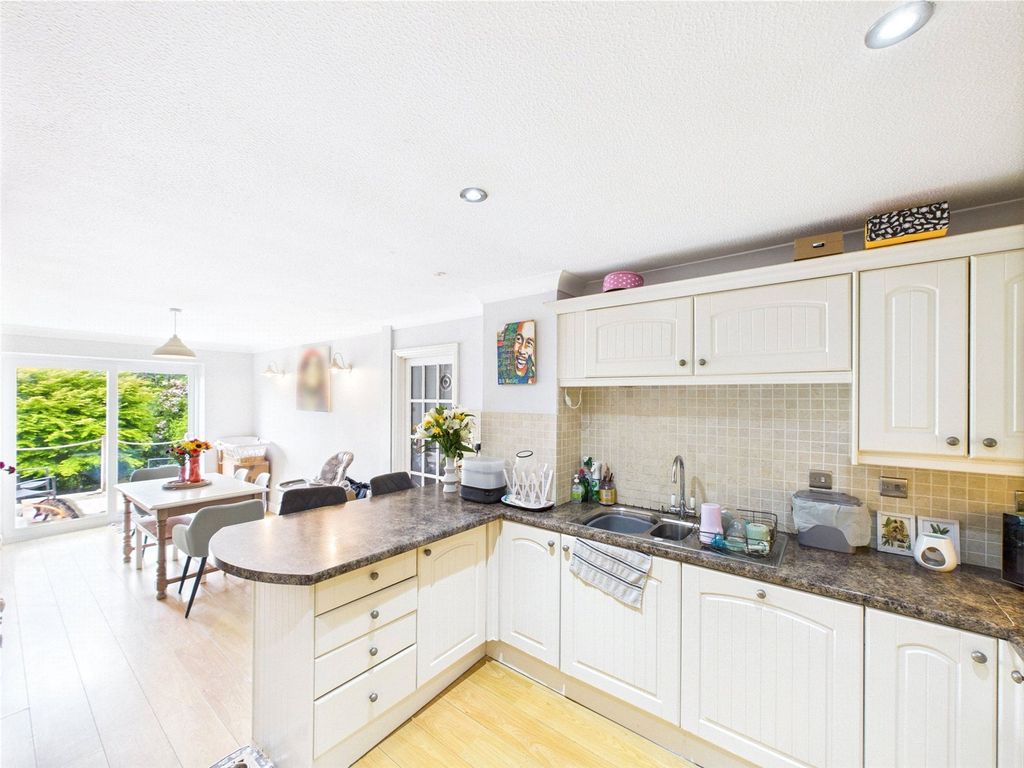 Property photo 3 of 15 Picture No. 03