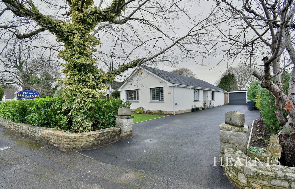 Property photo 1 of 36