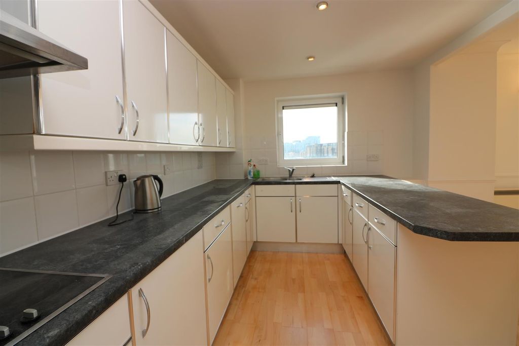 Property photo 3 of 11 Langbourne Place.Jpg