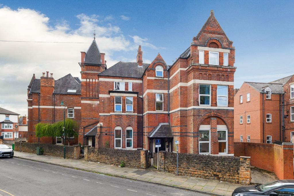 Property photo 1 of 6 Picture No. 19