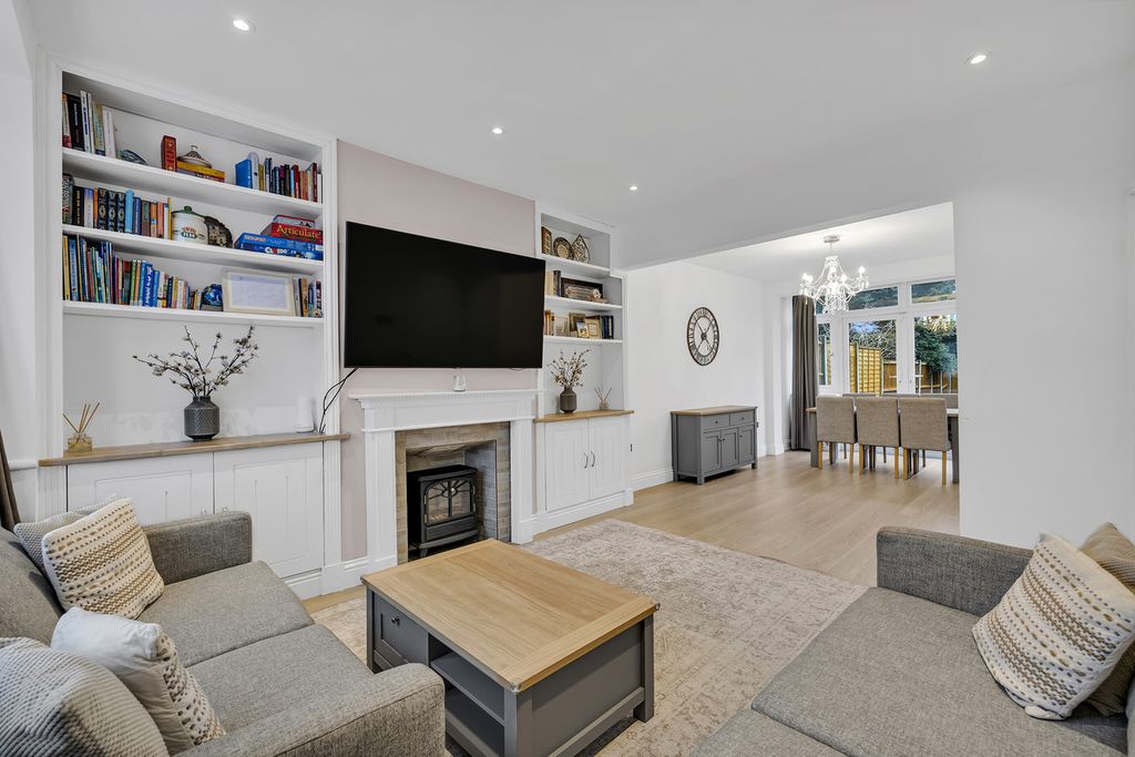 Property photo 2 of 22