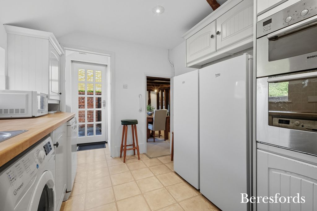 Property photo 3 of 14 Picture 3