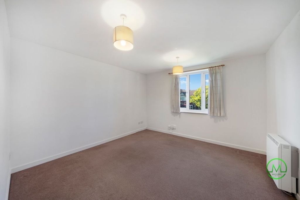 Property photo 2 of 15 Gallery