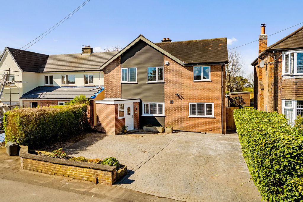 Property photo 1 of 28