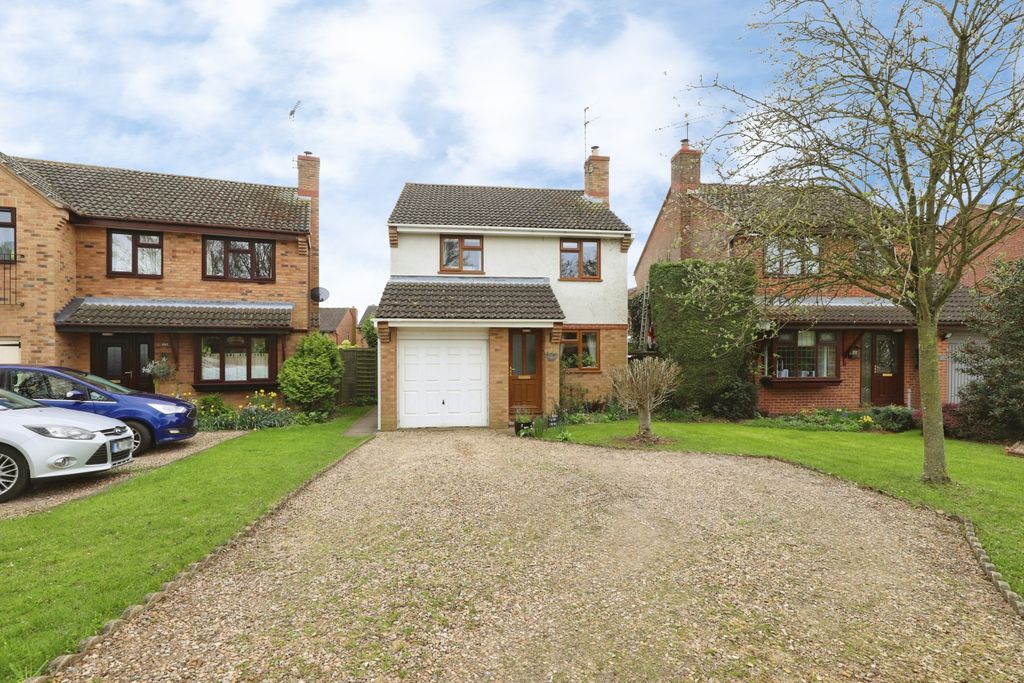 Property photo 1 of 15 Front