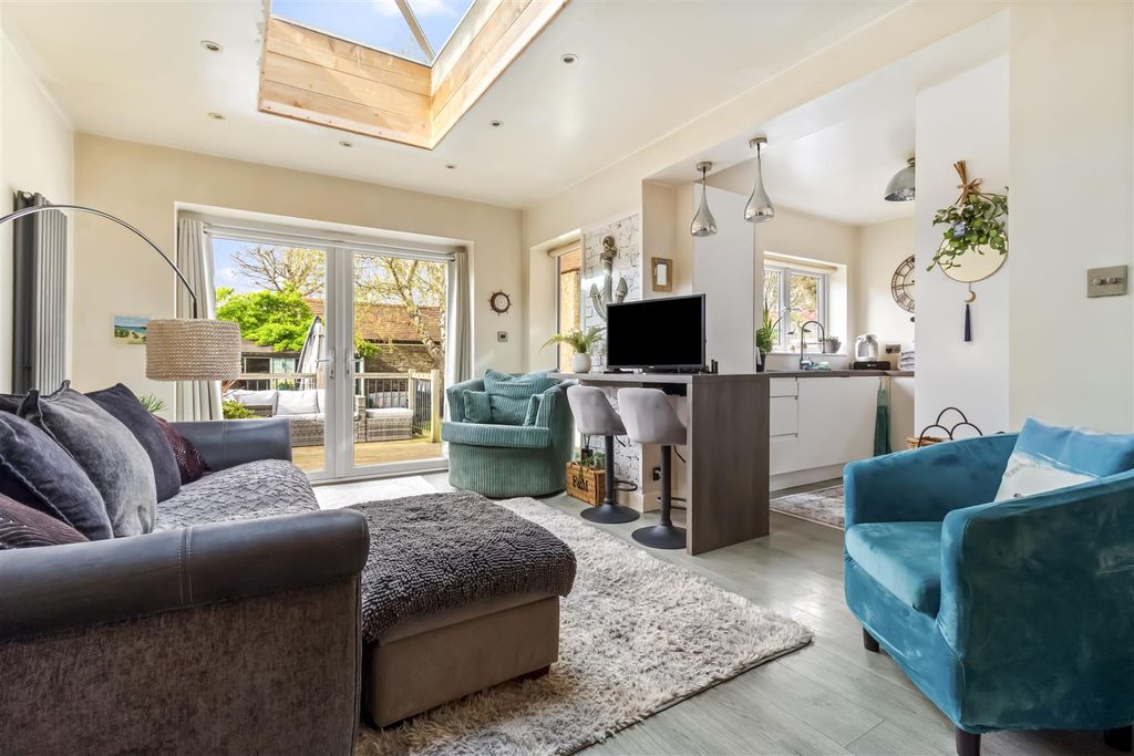 Property photo 3 of 24 38 Rugby Road-011.Jpg