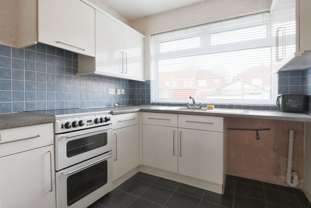 Property photo 2 of 10 3728127