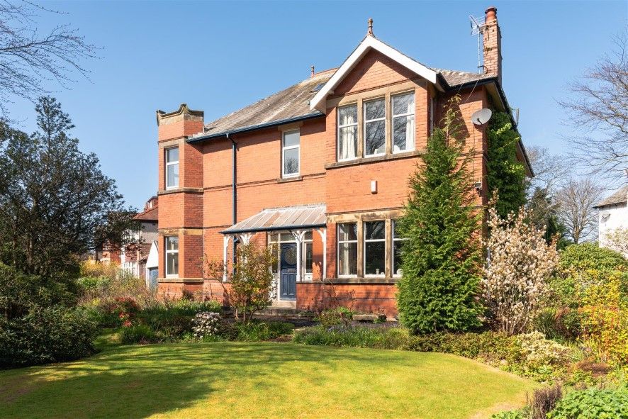 Property photo 1 of 13
