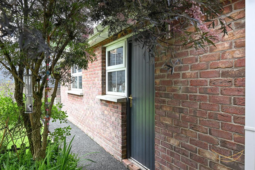 Additional image 50 of 4 bed detached house for saleDermont Crescent, Newtownabbey BT36