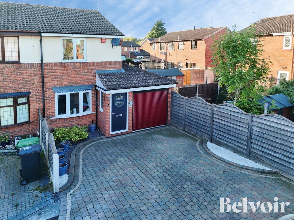 Property photo 1 of 27