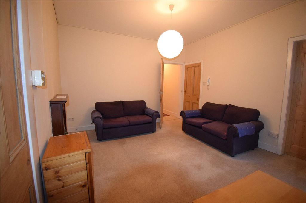 Property photo 2 of 7 Picture No. 06