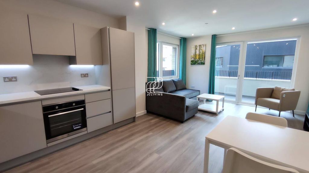 Property photo 1 of 12 Wren House, 4 Frank Searle Passage, London E17