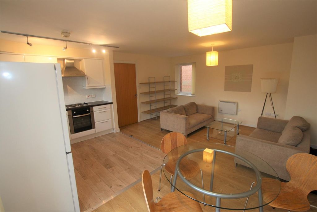Property photo 3 of 7