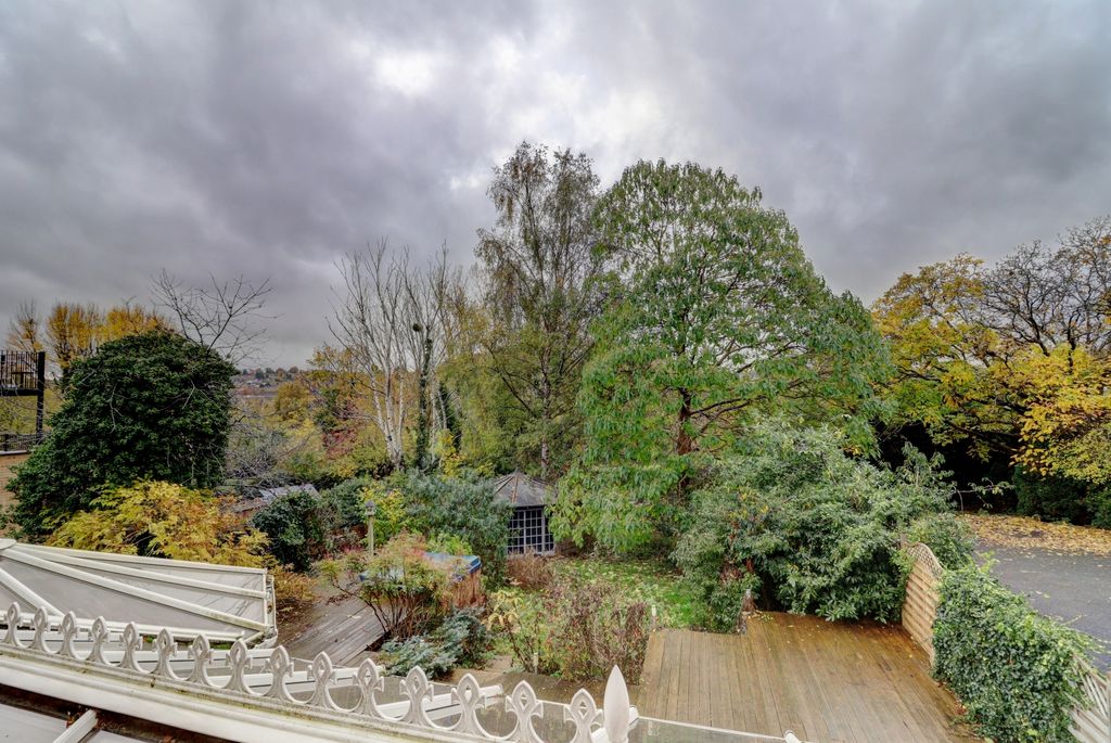 Property photo 2 of 12 Picture No. 10