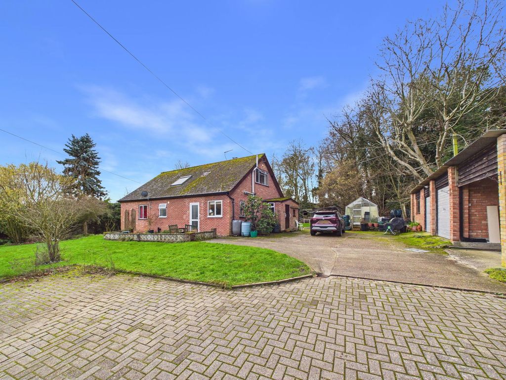 Property photo 1 of 18