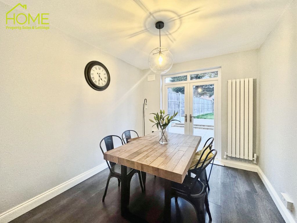 Property photo 3 of 19 Dining Room