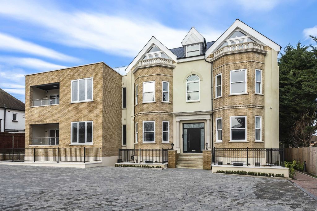 Property photo 1 of 10 Photo