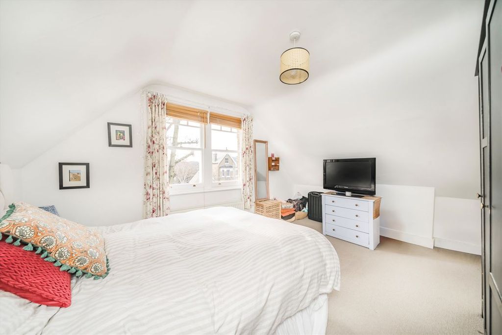 Property photo 3 of 5