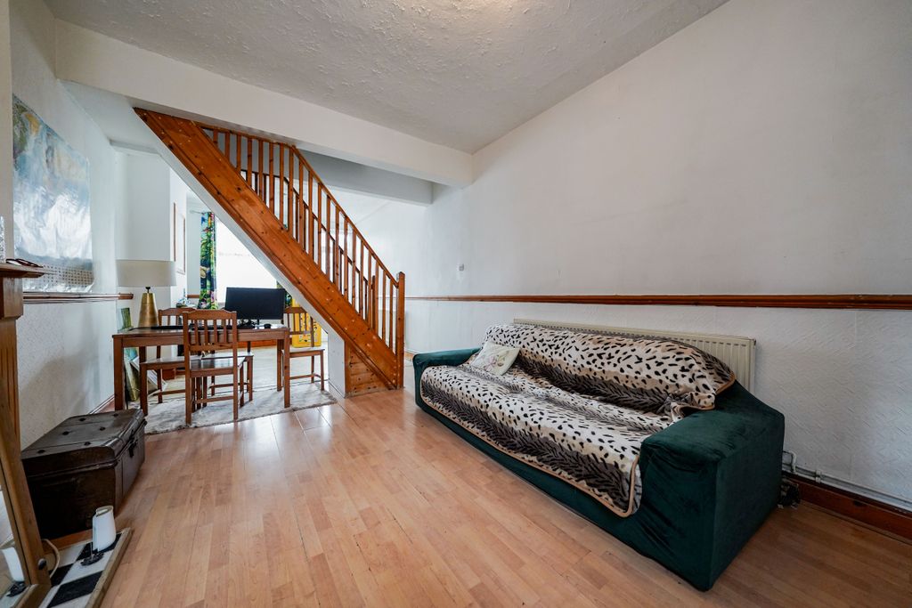 Property photo 2 of 20 Dsc08928