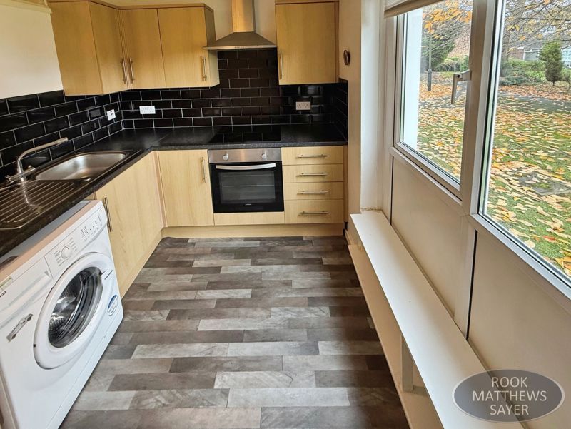 Property photo 3 of 6 Photo 5