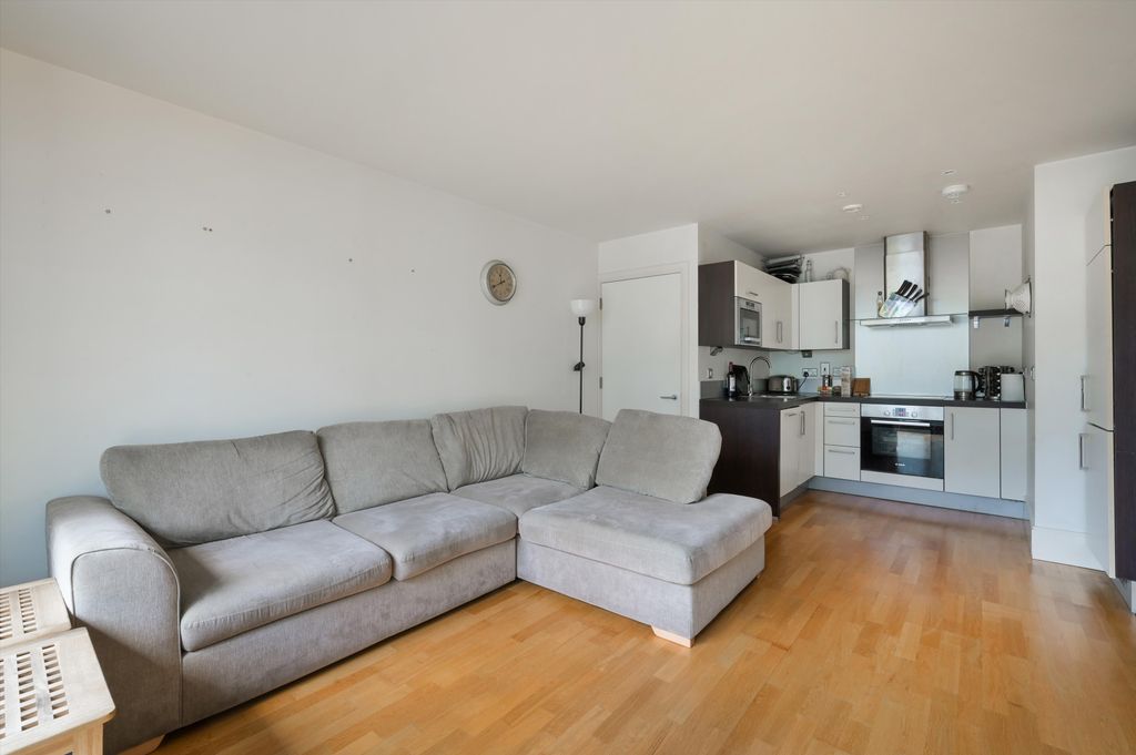 Property photo 1 of 12 Image