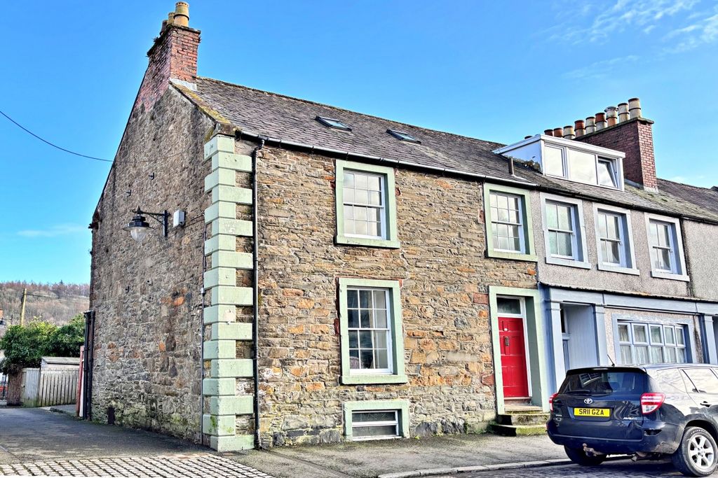 Property photo 1 of 34
