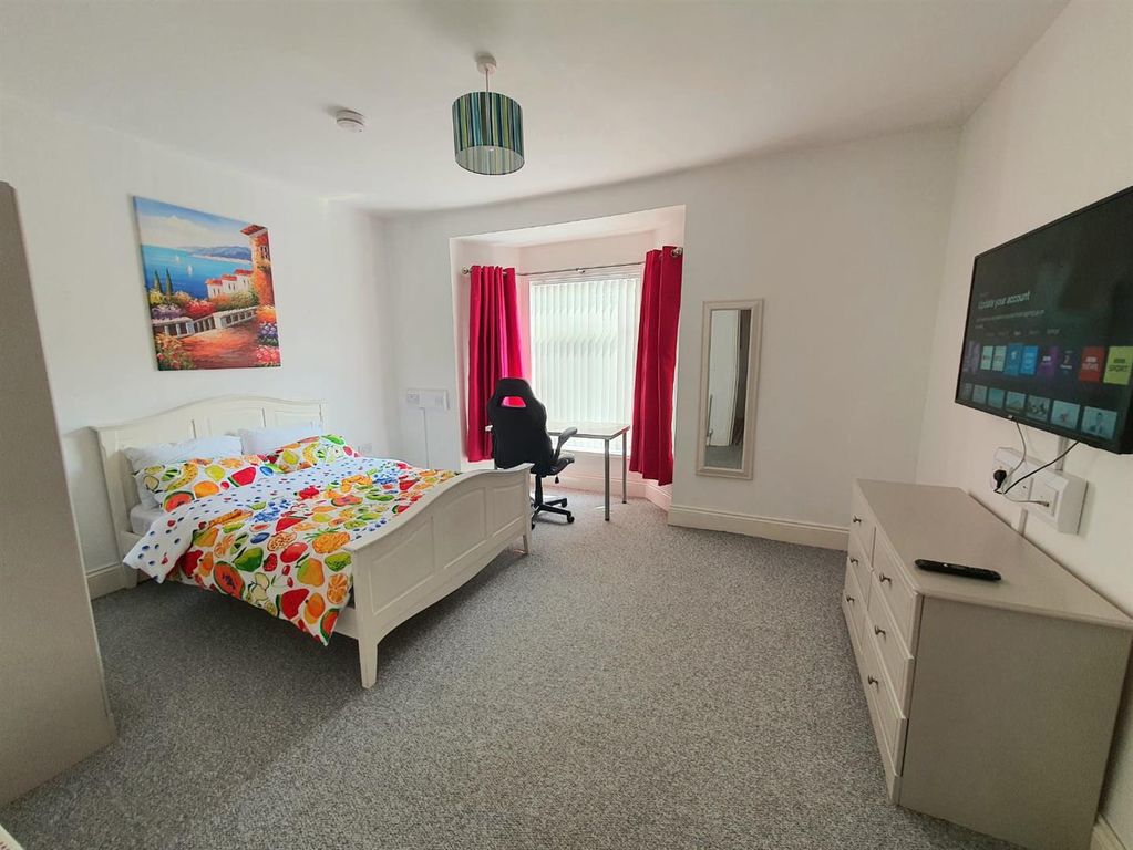Property photo 2 of 10 Bbdn6132.Jpg