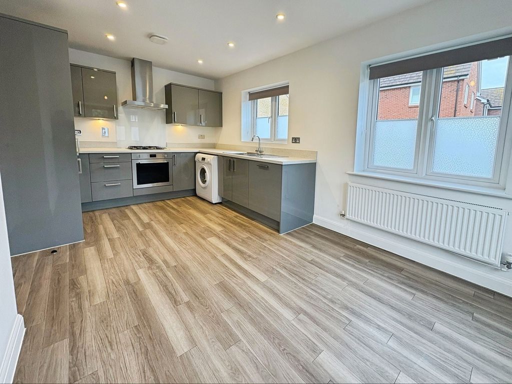 Property photo 2 of 18 Pbox-Img.Jpeg