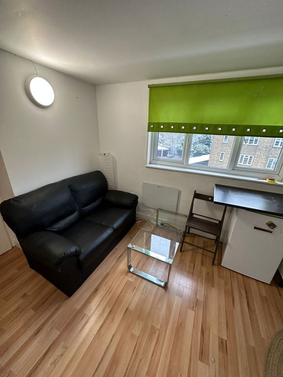 Property photo 3 of 6