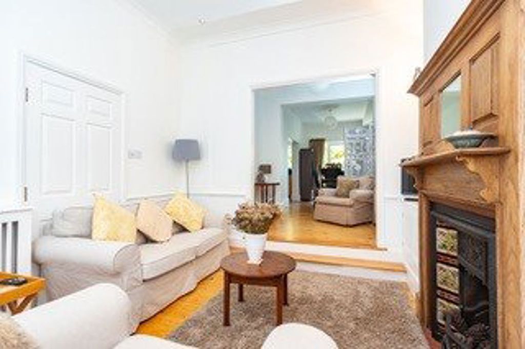 Property photo 2 of 13