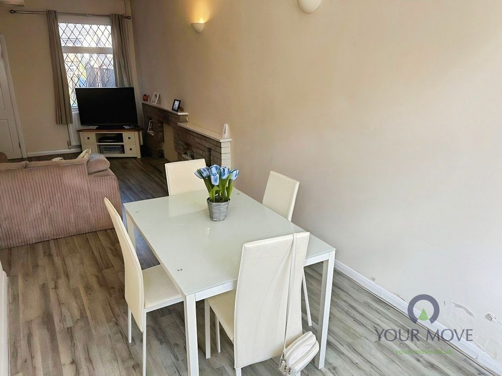 Property photo 2 of 12 Dining Area