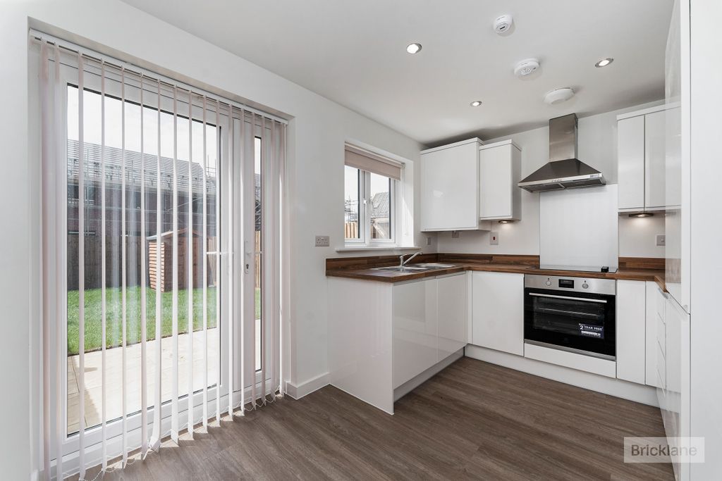Property photo 1 of 13 Kitchen