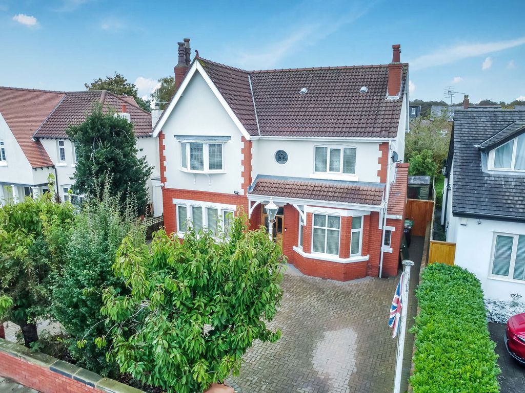 Property photo 1 of 31