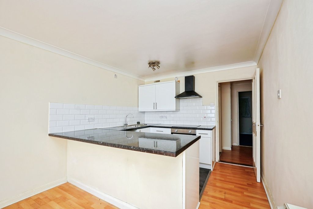 Property photo 3 of 11 Pbox-Img.Jpg