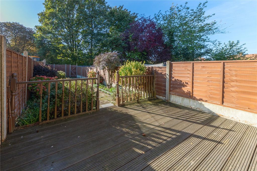 Property photo 2 of 22 Picture No. 04