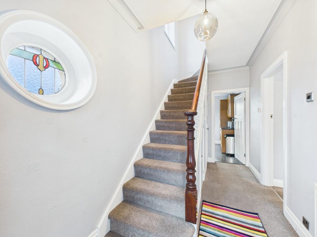 Property photo 2 of 20 Cam01268G0-Pr0428-Still005.Jpg