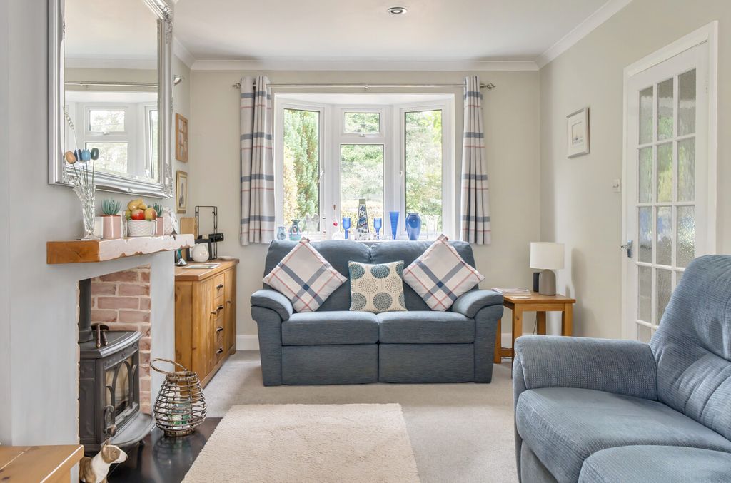 Property photo 2 of 23 1320761-14-687941...