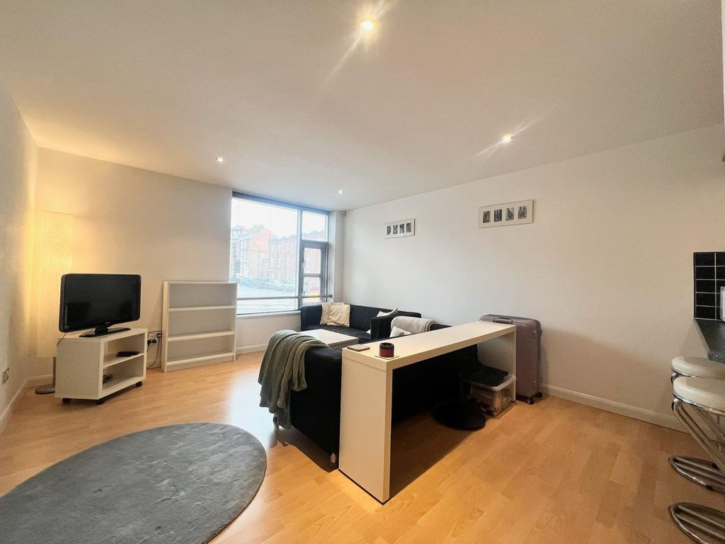 Property photo 2 of 6 Living Area